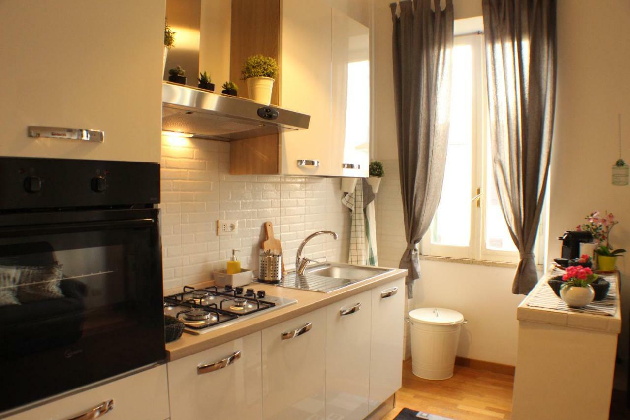 Appartamento Floridiana Rome Bagian luar foto